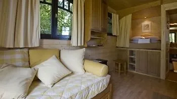 Les Roulottes Et De La Champagne Apartment